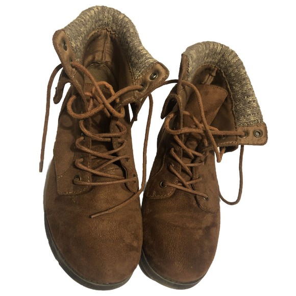 Arizona Jeans Shoes - Arizona Jeans Co. Women's Yetta Ankle Boots Size 8M Brown Suede Sweater Lined
